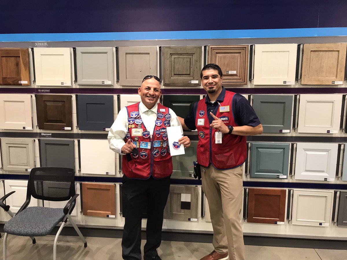 SalAranda16's tweet photo. Great specialty spotlight. Thank you Jack and Jeff from Mccowin Water,giving us a PK to drive water treatment. Shout out to my specialist BOB and John for credit, LPP and top sales @RamonMontes0882 @ChadderLpp @specialtylowes #0758 https://t.co/DOFzEXunx1