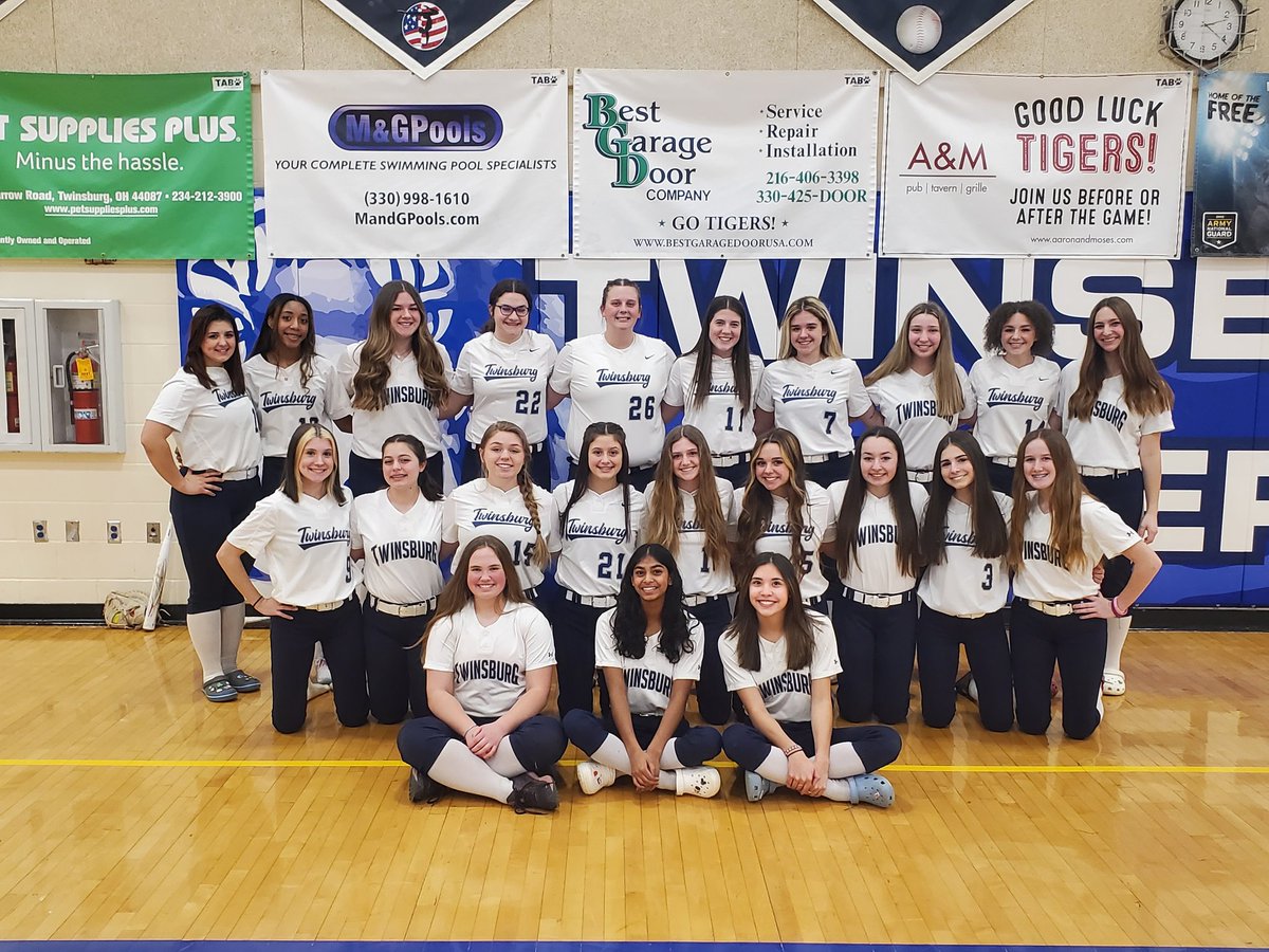 THSGirlSoftball's tweet photo. So ready to get the season started with these girls. They make the long days worth it. Together We Can ❤ https://t.co/6PHyvVLVdA