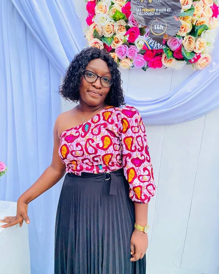 NDJOKU_19's tweet photo. @KisitaMonique , Porte parole du gouvernement horizon 202* .. Joyeux Anniversaire Boss n'a biso! CEO #MKBoutique. https://t.co/yGWU3EWaXm