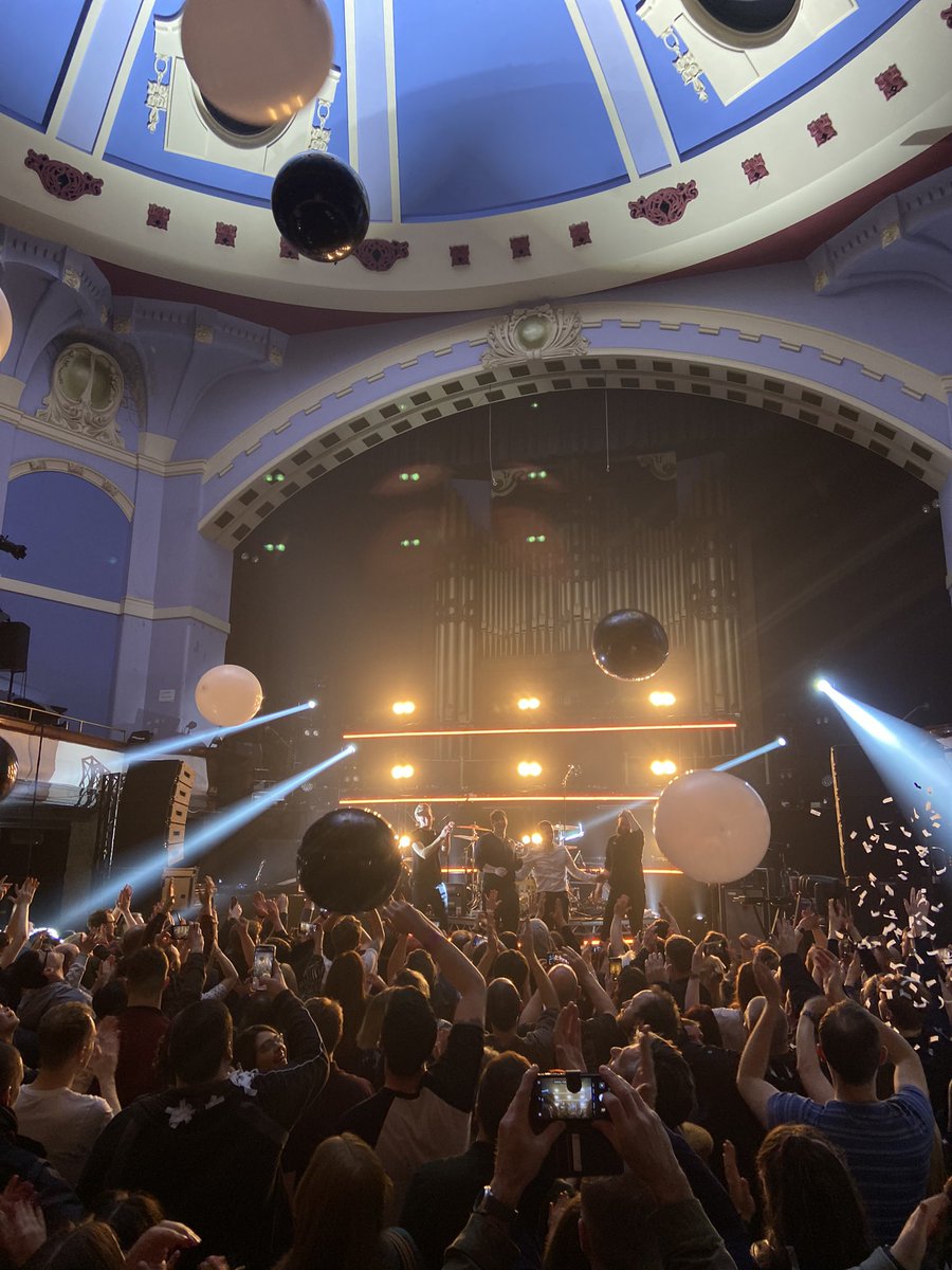 robertnolan100's tweet photo. @whiteliesmusic boss night in Liverpool 🥰 https://t.co/iwVSY9SHLM