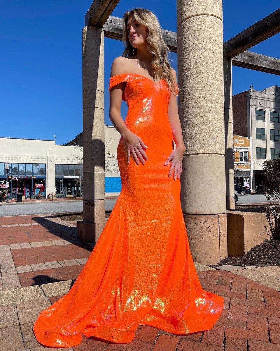 ASHLEYlaurenME's tweet photo. all eyes on you! πβ¨π₯ -- Style 11107
πΈ: @theastlepromandbridal
#ASHLEYlauren #TEAMfabulous #dress #fashion #prom #prom2022 #promgoals #promdress #promdresses #promseason #stylish https://t.co/V869XN25rc