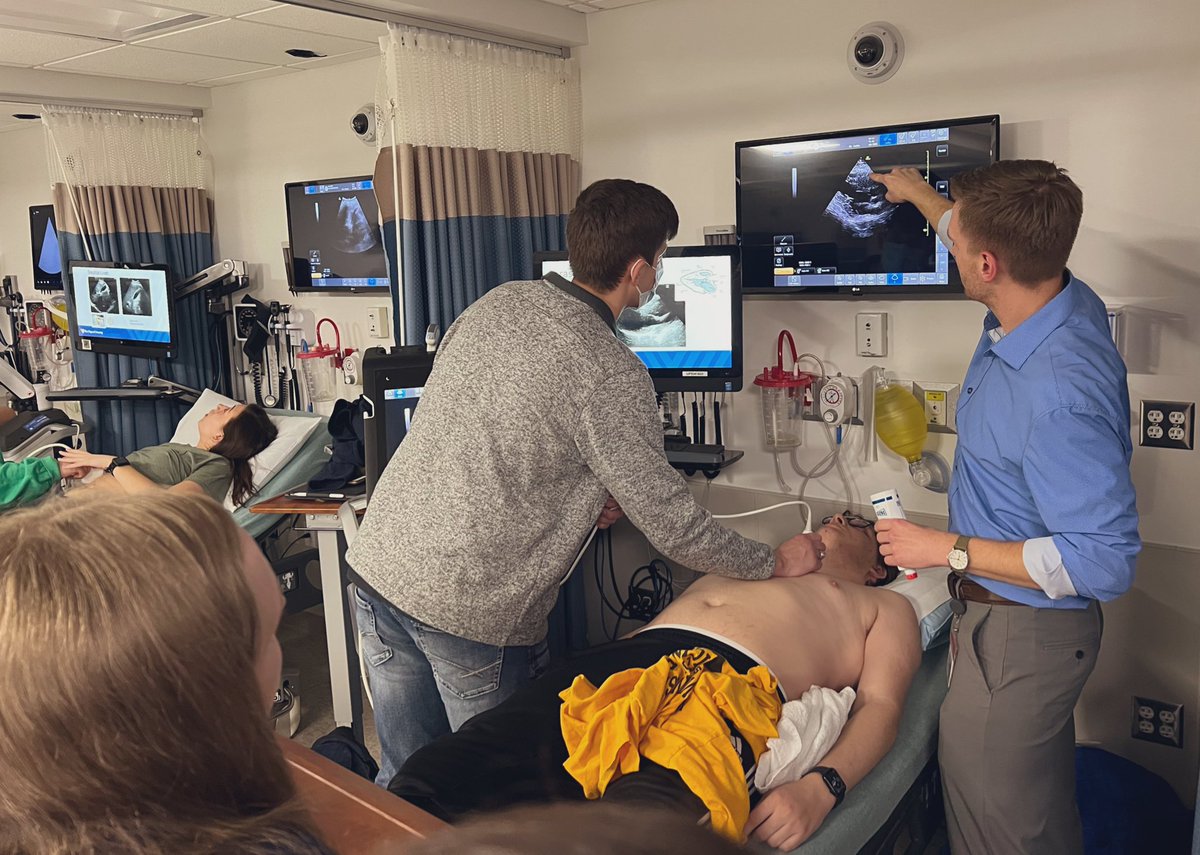 jminardi21's tweet photo. Students @WVUMedSchool teaching undergraduate students @WestVirginiaU the power of #POCUS @SonoMedED https://t.co/zAuNsSpCRe