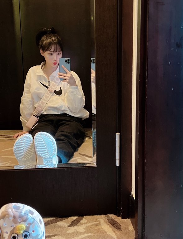 uWaYJRS6F47XJ9d's tweet photo. #WINTER #윈터 #aespa #에스파 https://t.co/nrAFxq5d5q