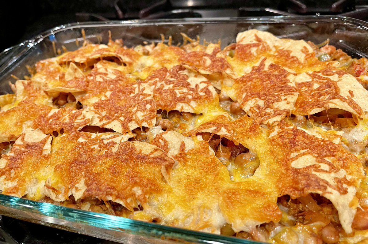 MALONGXSX's tweet photo. Beef &amp; Beans Taco Casserole. I opted to use Ground Turkey to keep it lean. I used half the amount of cheese &amp; it was just right! When the recipe called for Cummin, I realized I had none. After some googling I found that Ground Curry was a good Sub. #the_agile_chief #tacotuesday https://t.co/9u13xuHmYW