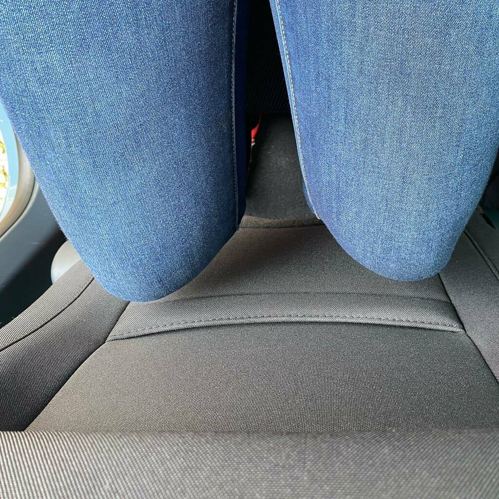 ericadrives's tweet photo. Yes I can sit in the backseat of the Ford Maverick and have plenty of legroom when the front seat is all the way back! A few pics of the inside, storage, plus the real test: my guitar fits! Off to lessons I go. 🎸 #fordtx #fordnation #txautowriters #a… https://t.co/WIfJxLzfWE https://t.co/6qDopsngVD