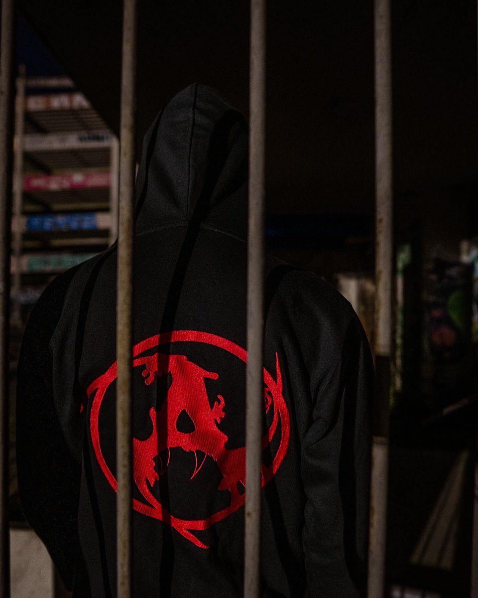 Atmkenn22's tweet photo. Just dropped these Full Zip Hoodies 🔥😈  a simple retweet could win you
a free one!⚡️ https://t.co/bfrPc52w5W