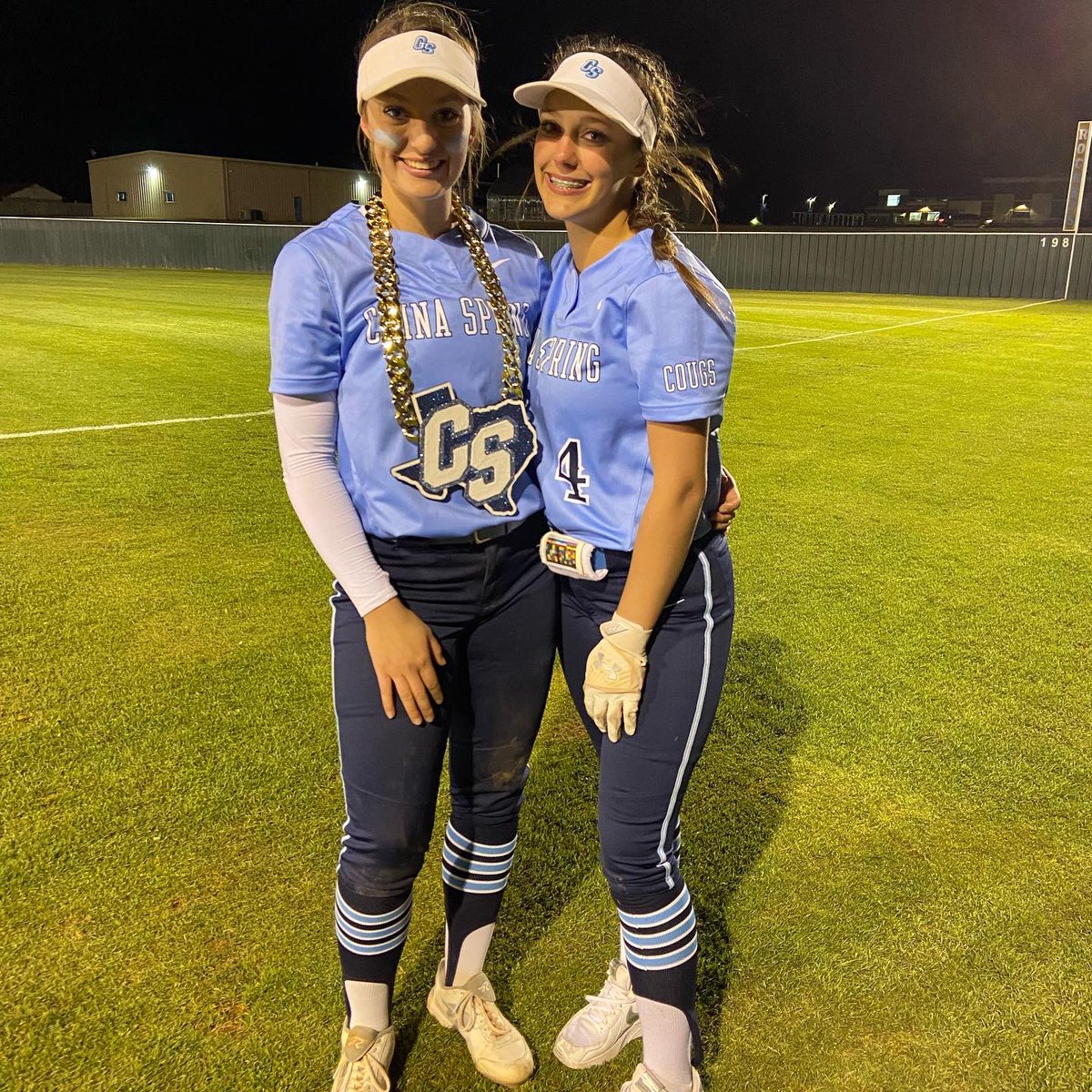 CSCoug_Softball's tweet photo. BIG TIME road win with some BIG TIME defensive plays!  
China Spring 16 
Robinson 4 

@lindseywilcox02 2-4, 2 2Bs, 1 BB, 2 RBIs 
Brookelyn Guerrero 3-4, 1 RBI, 3 Runs
@hadyn_shoots 1-4, 1 HR, 3 RBIs 
#CougsOnTop https://t.co/BLHz8uZDPQ