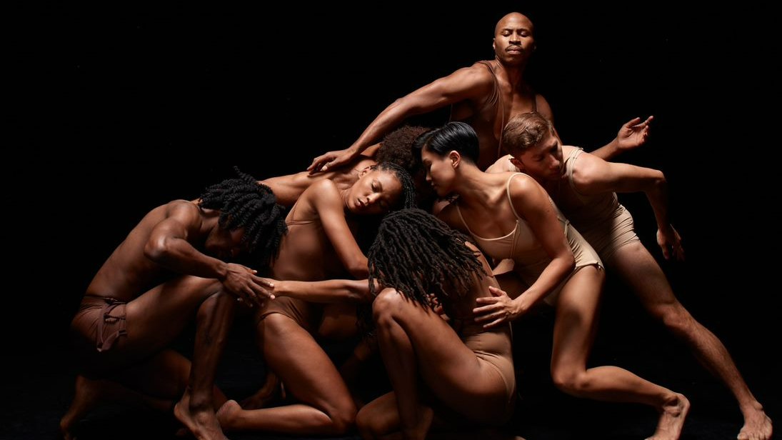 MusicCenterLA's tweet photo. In just a few short weeks, Alvin Ailey American Dance Theater will bring our stages to💥LIFE💥 with 3 different performances of mixed repertoire from April 6-10th  #AileyonTour https://t.co/ASOOAusF2L