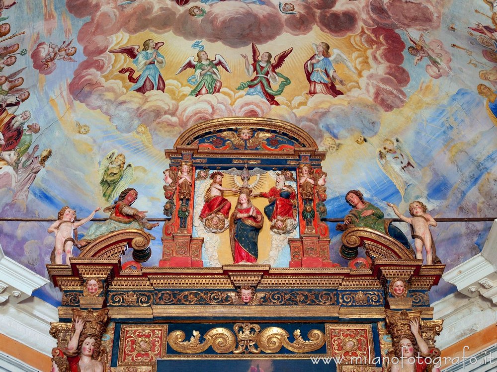 milanofotografo's tweet photo. #Trivero #Biella #Italy: Upper part of the retable of the altar of the Large Church of the Sanctuary of the Moorland. Exif, full size img: https://t.co/b0pwGLnNoK
Read more: https://t.co/LfSjtIA9nE
@diariodibiella @biellastoria @BiellaTurismo @camcom_pno @AltoPiemonteExp @Italia https://t.co/IPtyRLyPPi