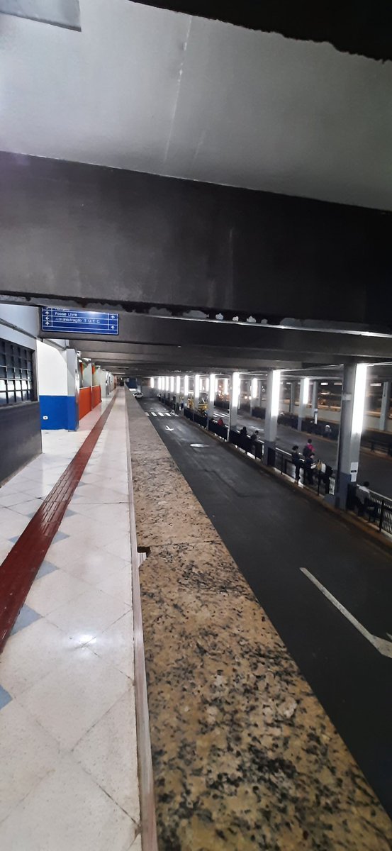 ocristianvieira's tweet photo. Anos que não venho a esse lugar #TerminalCentral #Londrina https://t.co/pQrtkdVVZj