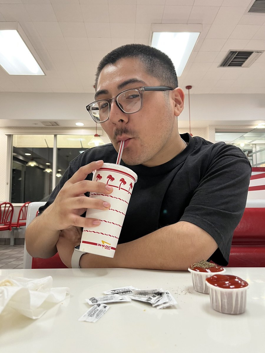 fuccayuu's tweet photo. #freejussie https://t.co/jIFOxTO9OM I’m not saying click the link I’m just saying I do eat ass 😏 https://t.co/PyJwcfP22G