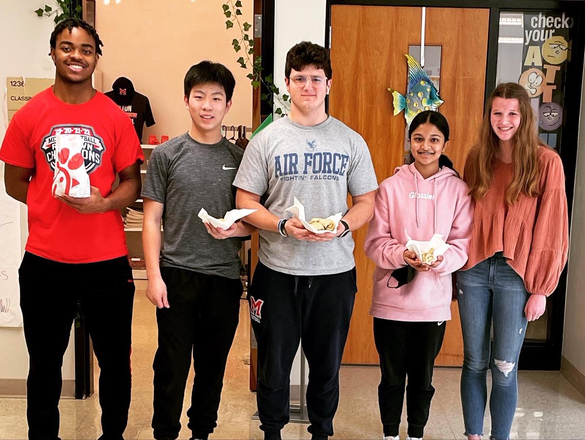 TamiSaren's tweet photo. Grateful for CFA-Avalon and their support of the @EaglesNestEnt school store and #MiltonBusiness students as a reward for their hard work creating and selling products!

@MiltonHighSch 
@DustinDavisCTE 
@FCSCTAE 
@JonesBC_MHS
@richspierto https://t.co/OzF467RRH4