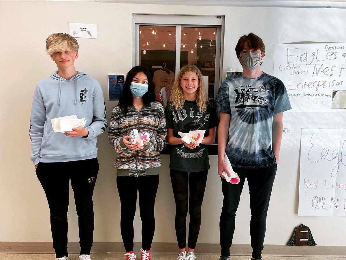 TamiSaren's tweet photo. Grateful for CFA-Avalon and their support of the @EaglesNestEnt school store and #MiltonBusiness students as a reward for their hard work creating and selling products!

@MiltonHighSch 
@DustinDavisCTE 
@FCSCTAE 
@JonesBC_MHS
@richspierto https://t.co/OzF467RRH4