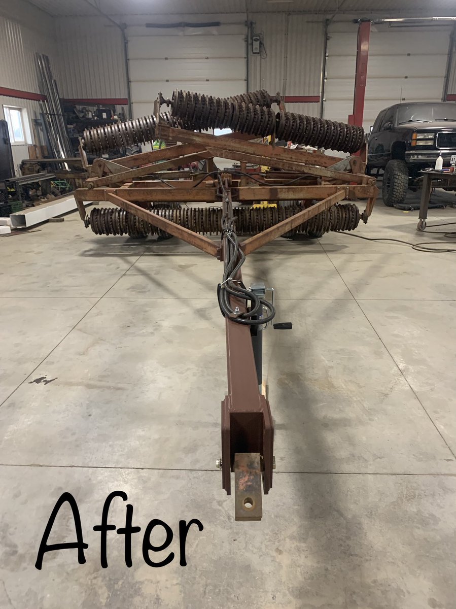 BonneauBuiltMFG's tweet photo. Rob helped work some magic on this packer tongue today for a good customer! #gettingreadyforspring #ontag https://t.co/ayqpsyGX5Z