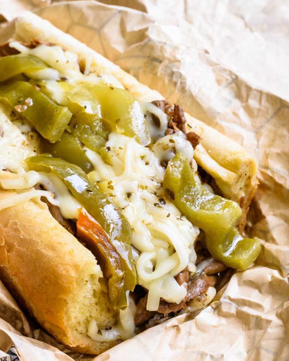 Ricobenes's tweet photo. We're not magicians, but we bet we can make your hunger disappear. #MagicFood https://t.co/ubFBnroCgy