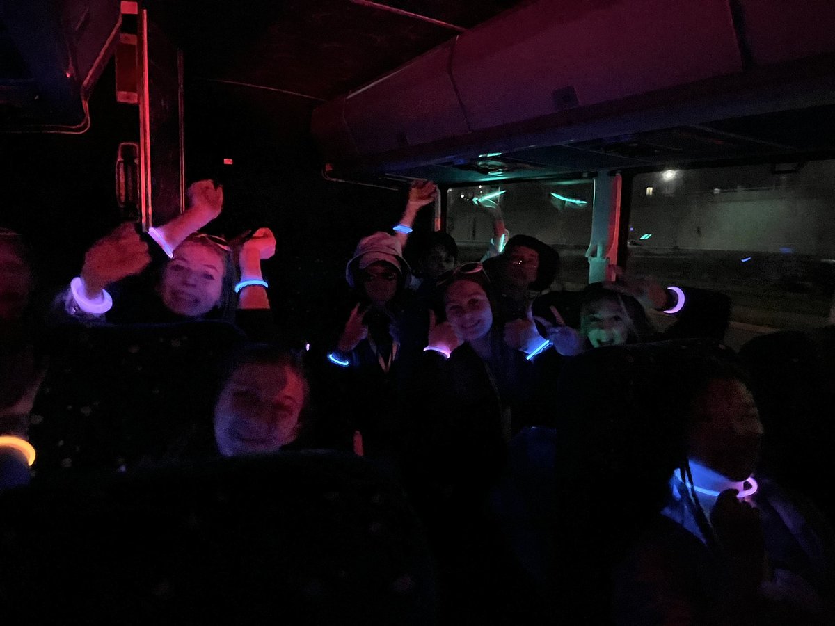missfikeohms's tweet photo. #TeamFike ready for some nighttime touring 🤪 #glowsticks #bus7 #HyattsDC2022 https://t.co/90Xdd1D7fK