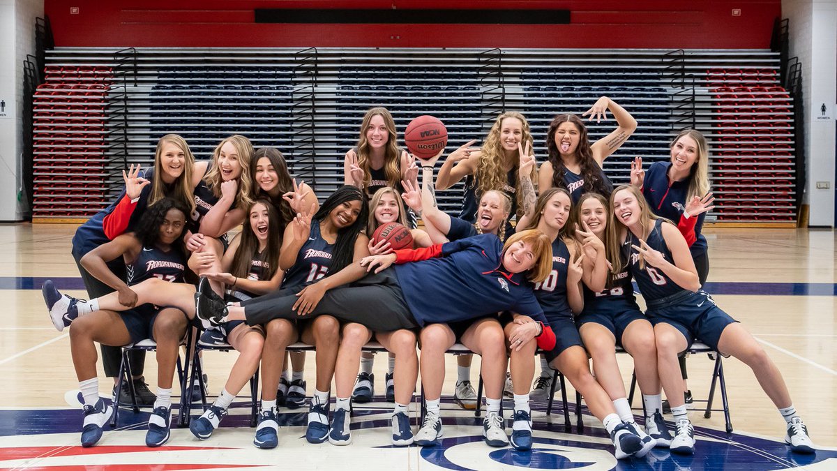 jaelatr's tweet photo. I have decided to enter the portal to further my education and to continue my basketball career. I couldn’t be more grateful for the opportunities and experiences I have had at Metro. Thank you to the coaches, staff, and fans for all your support. 4ever a roadie ❤️💙 https://t.co/EvbSHNtivz