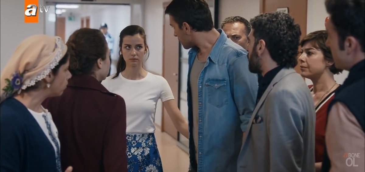 TahirArg_'s tweet photo. Ya fue suficiente mujer 

Nos vamos !!

EL LOCO FATIH 
#Fugitiva https://t.co/awHAe1K3Jy