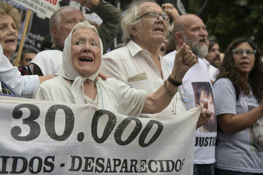 Hoy cumple enorme Norita Cortiñas, madre de mil luchas. Por los 30mil, por memoria verdad y justicia, contra la impunidad de ayer y de hoy, y contra el acuerdo infame con el FMI para pagar la deuda, este 24 ganamos las calles como nos enseñaste Norita❤️