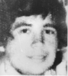 #DetenidosDesaparecidos 🌹
¿Dónde está Luis Hernán Núñez Rojas?

24 años de edad, soltero, estudiante universitario, militante del MIR, fue detenido el 26 de mayo de 1976 por un grupo de civiles armados en las afueras del recinto, donde estudiaba.

¡Ni perdón ni olvido!