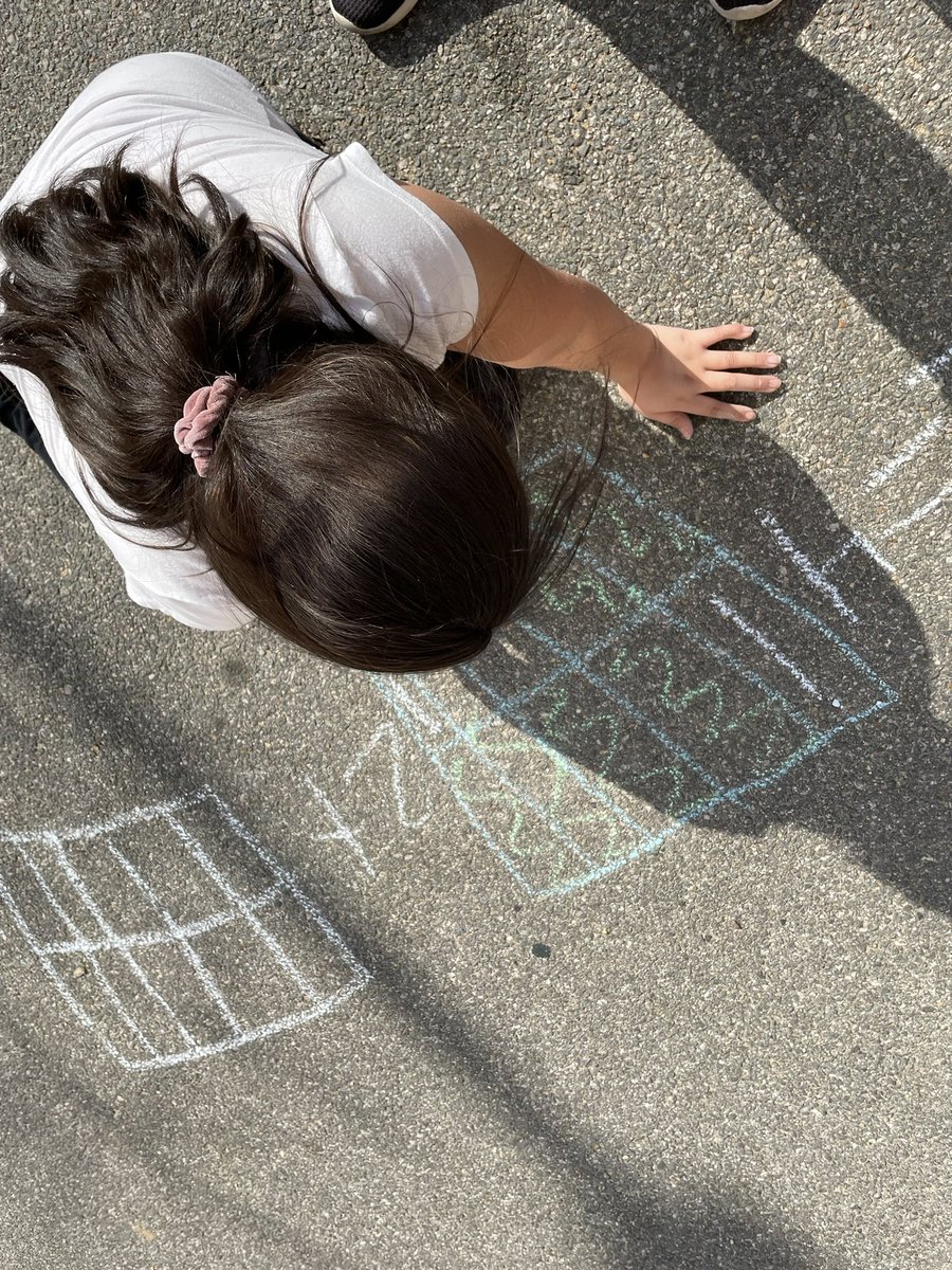 Our After School Math Group was pure smiles to take our knowledge outside! Drawing and creating ten frames and number sentences to further grow our fact fluency! 😎☀️