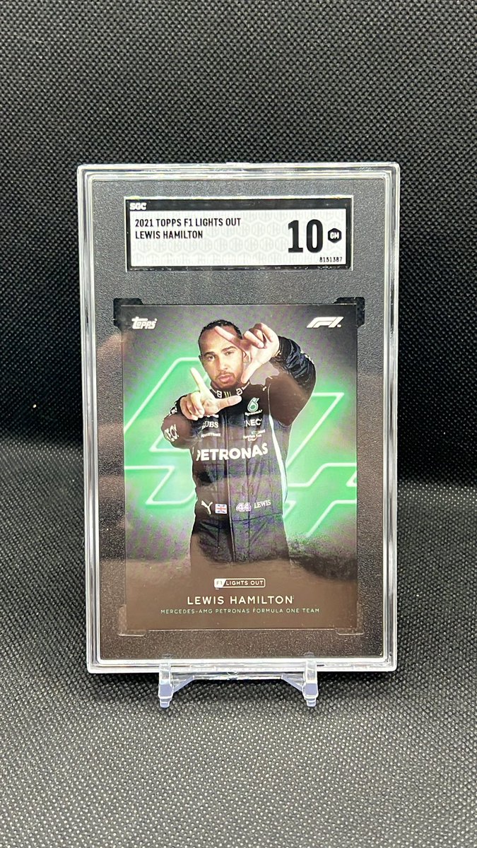 saulxdz's tweet photo. GIVEAWAY
I’m giving away this Topps Lights Out Lewis Hamilton SGC 10 to anyone who likes and retweets and also follows me. Anyone is welcome. Shipping is free as well. Winner chosen this Friday at 9pm cst. Tag a friend! Good luck! (Comp value attached) https://t.co/f7VsFoQlk5