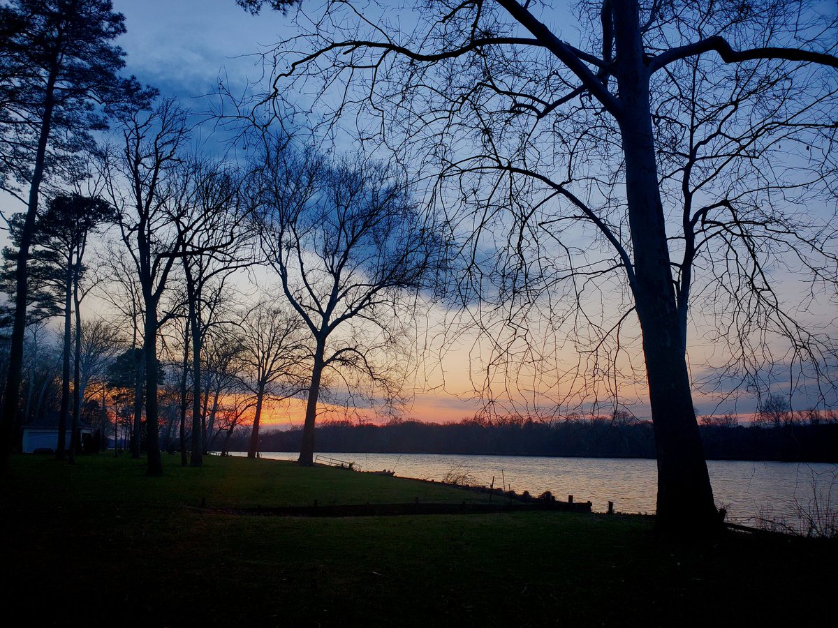 harv5200's tweet photo. Sunset on the James River
#sunset #RVA https://t.co/m11VkjjMbI