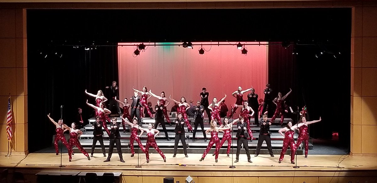 StatsJedi's tweet photo. What has 2 thumbs and got 2 see RESONANCE 2 times this week?... This Guy! Here they are @PowhatanHS Pyramid Concert of course with @powhatanbands Show Band (group 7 tonight)! Maybe, just maybe we'll get to see them again IF you make it to the Diamond Classic at PHS this weekend! https://t.co/wpxM2GOcUl