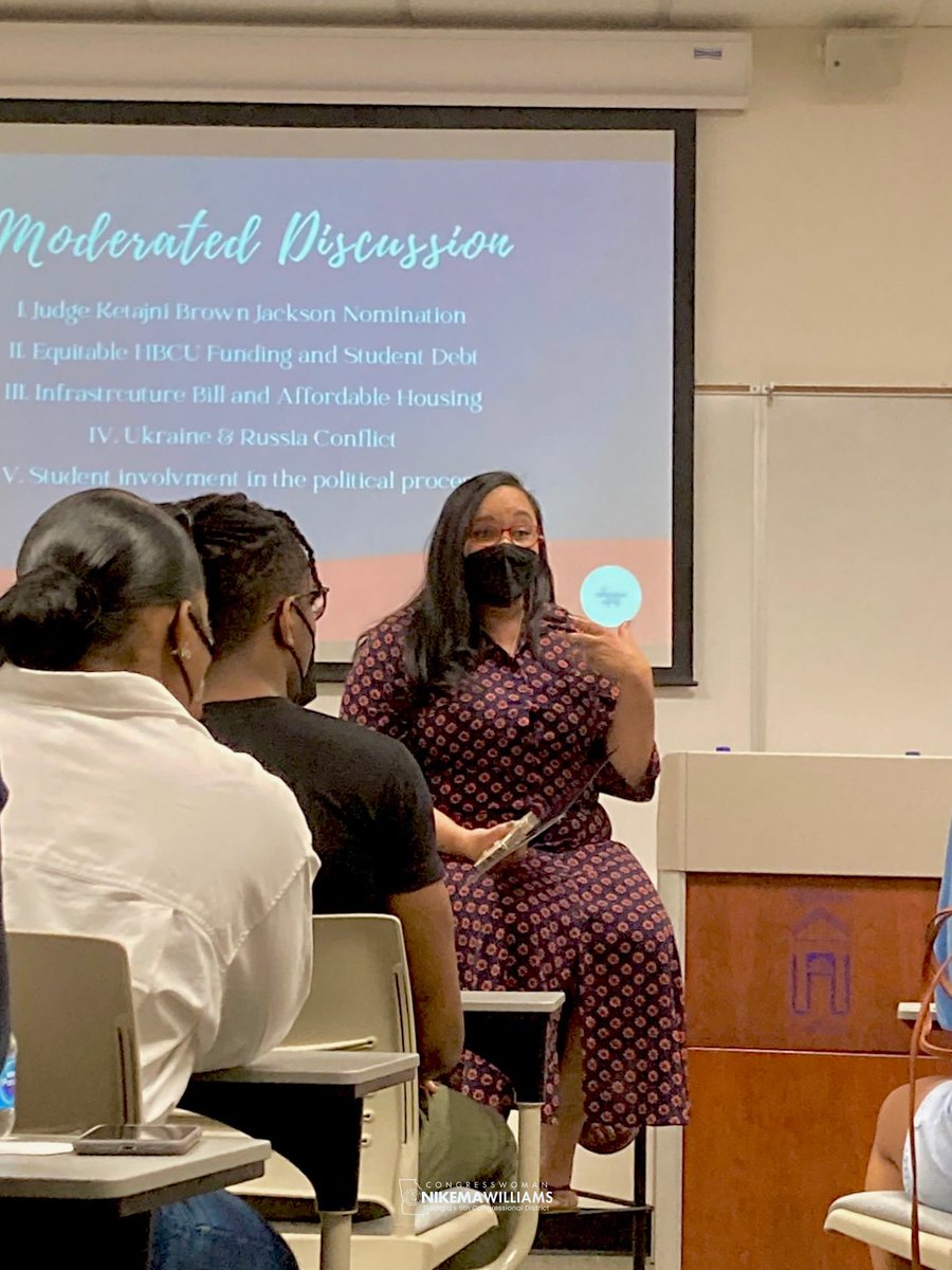 RepNikema's tweet photo. Thank you @SpelmanDems and Moderator, Ciara Terry, for the inspiring conversation. Y'all are the future of #BlackExcellence. As an #HBCUmade Congresswoman, I'm making sure #HBCU students get the federal funding they need and deserve to thrive in the classroom and future careers. https://t.co/uh7VEYvf6c