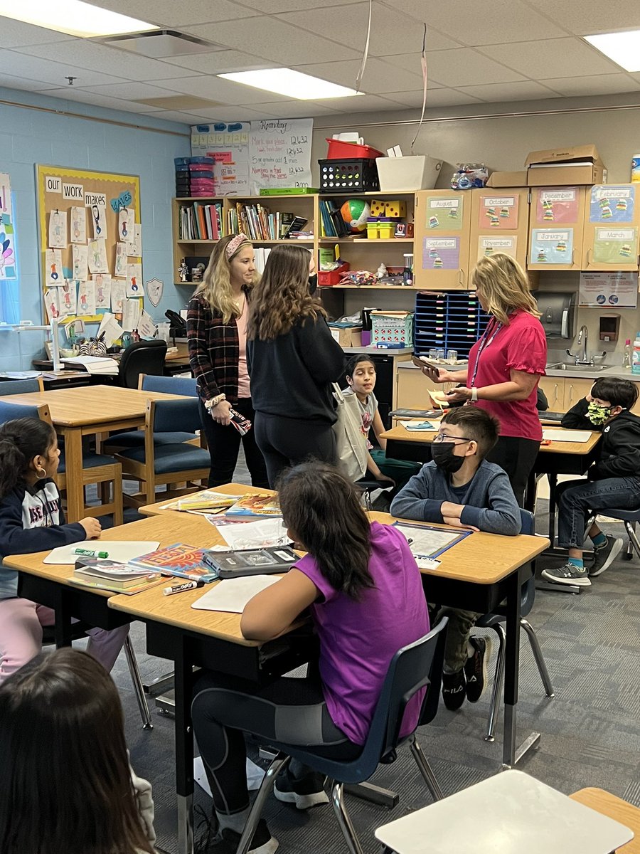 tieszen3232's tweet photo. Shout out to Lisa Kraus mentoring an amazing student teacher Maddie Sheplak &amp; 3rd team!  Happy Maddie is a SMSD 512 now!  Thanks Lewis for giving shout out to Comanche!!! #theSMSD @Buffaloes_SMSD @CokrausLisa @maddiesheplak @munseysroom @principalplewis https://t.co/PVkZ7n11Bf