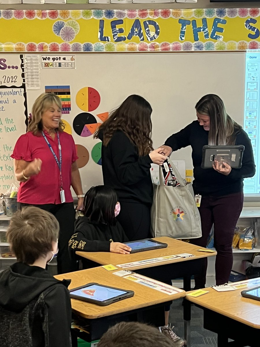 tieszen3232's tweet photo. Shout out to Lisa Kraus mentoring an amazing student teacher Maddie Sheplak &amp; 3rd team!  Happy Maddie is a SMSD 512 now!  Thanks Lewis for giving shout out to Comanche!!! #theSMSD @Buffaloes_SMSD @CokrausLisa @maddiesheplak @munseysroom @principalplewis https://t.co/PVkZ7n11Bf