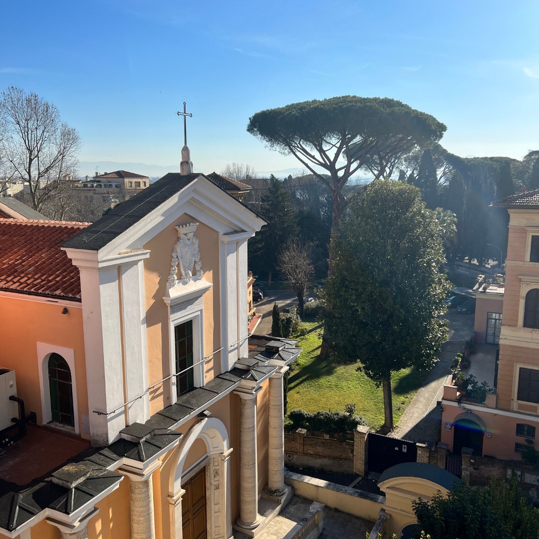 Life_at_AUR's tweet photo. Views you can't forget!
#WeAreAUR #TheAmerican UniversityofRome #views #viewsaddict #campus #rome #studentlife #student #studyabroad https://t.co/ud99ZhQnsJ