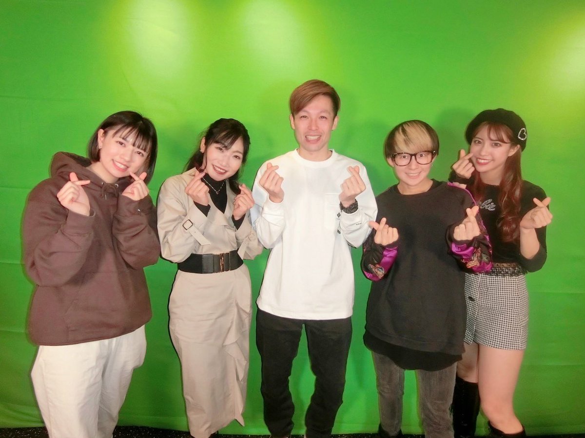 MIWA_companyMIW's tweet photo. #シェアハピスター　

【 SSC Share Hapi Star 】
オンラインダンスコンテストの審査員を務めさせて頂きました😊✨

皆様の素敵なダンスに胸高鳴りました♪
ありがとうございました❤️

YouTubeライブ配信 3/27(日)、4/3(日) 

コンテスト詳細↓
https://t.co/kcMrUtNjt1 https://t.co/DSCdro8xv3