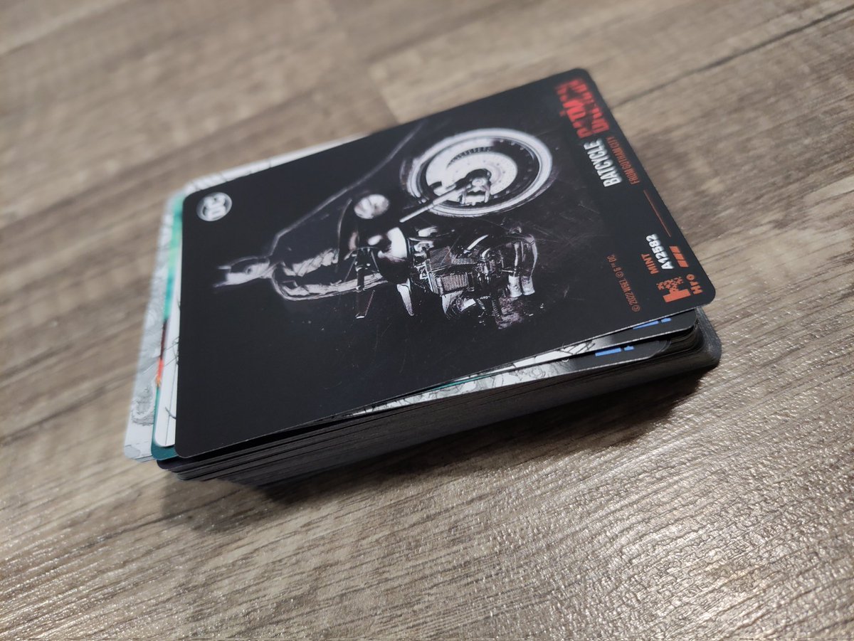 Finally, giveaway time! I will give 2 cards out to two random people.
Here are the set of rules to participate in the giveaway:
1. Follow
2. Like and retweet
3. Tag 2 people 
#HRO