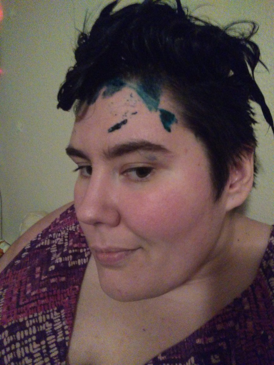 FaededFlameVT's tweet photo. I made a green mess #breakingimmersion #plussize https://t.co/n0dBtOUO8O