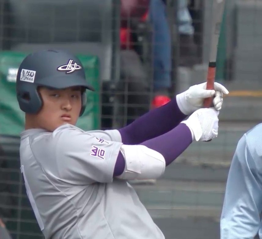 菊池雄星投手がアシックスからミズノへ変更したことで花巻東高校の野球