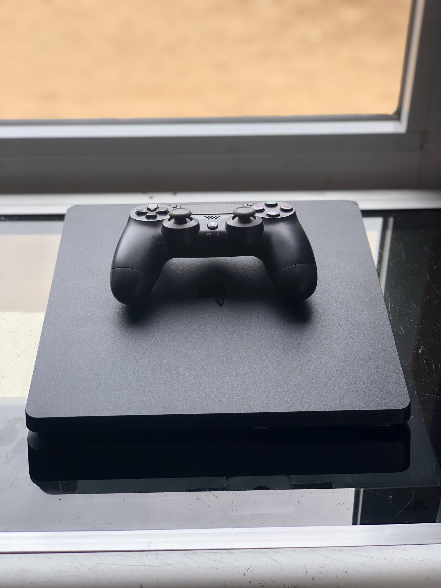 MCITY Ghana on X: "PS4 Slim 1TB 1 Controller 12 games (check the 3rd  picture for the list of games) Price: 2,250 cedis https://t.co/3yVl7VfqtZ"  / X