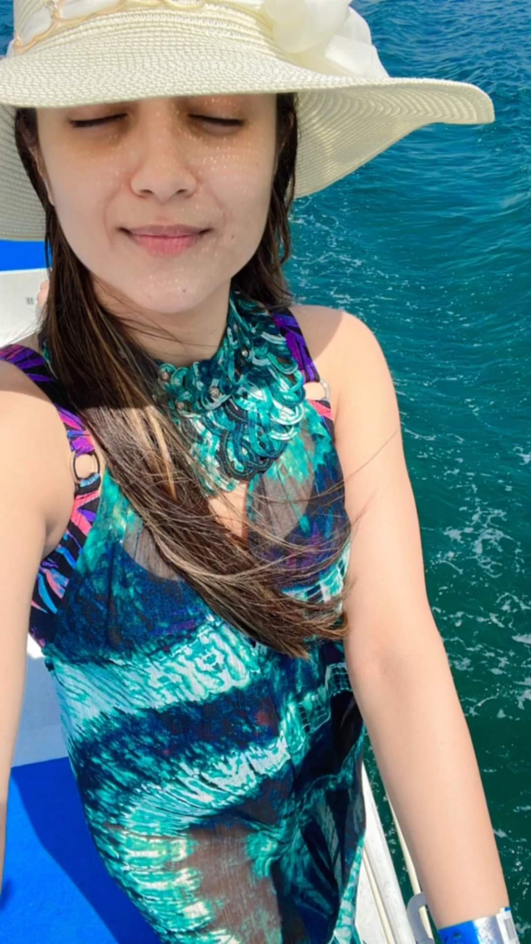 FOg7nmYXoAId6cF?format=jpg&name=large