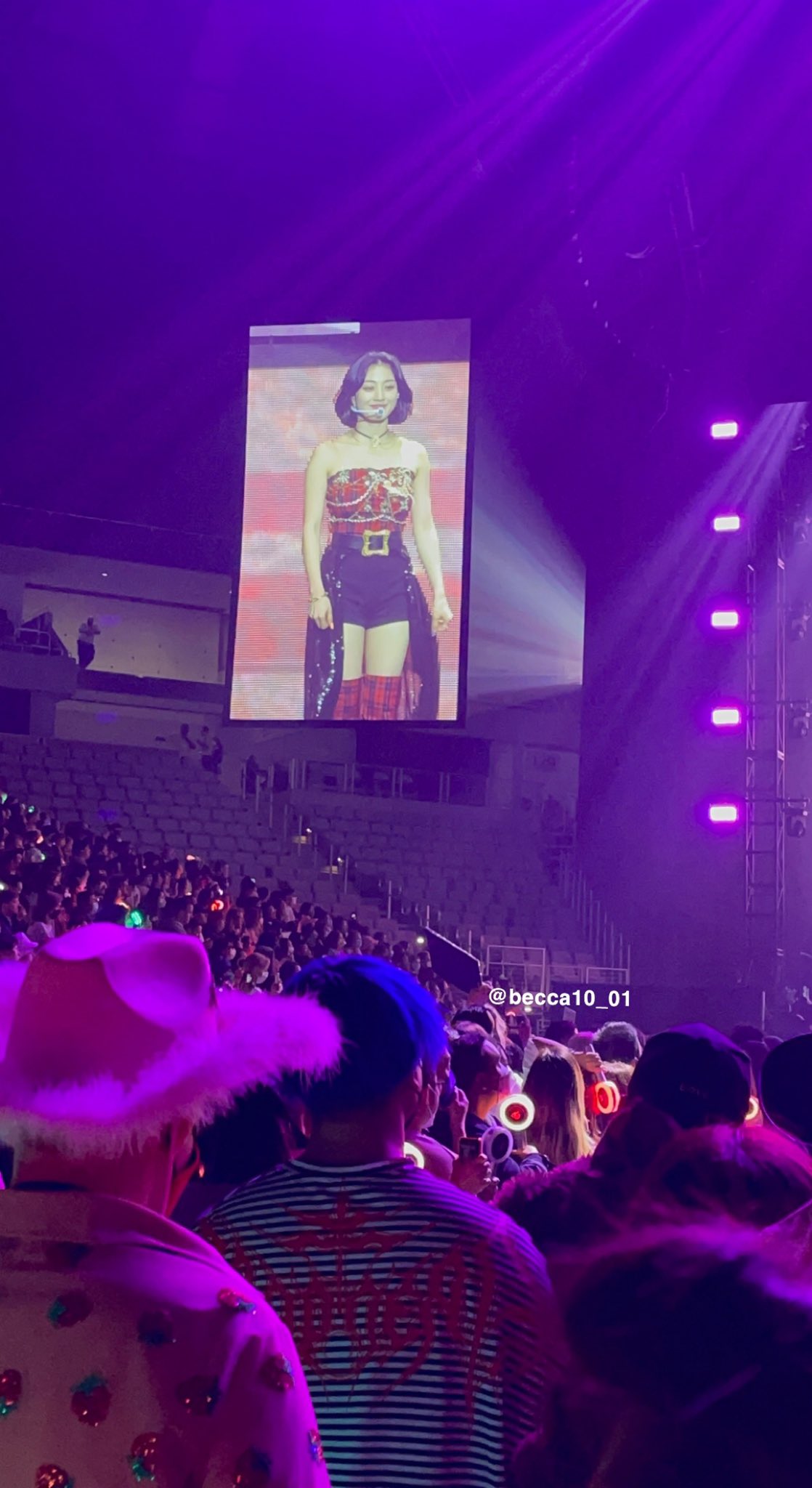 レベッカ Scientist Can T Believe I Saw This Performance Live Scientist Twice Twiceconcert Twiceworldtour22 Jeongyeon Jihyo Mina Nayeon Dahyun Chaeyoung Sana Momo Tzuyu Twiceinfortworth Twiceintexas Jypetwice