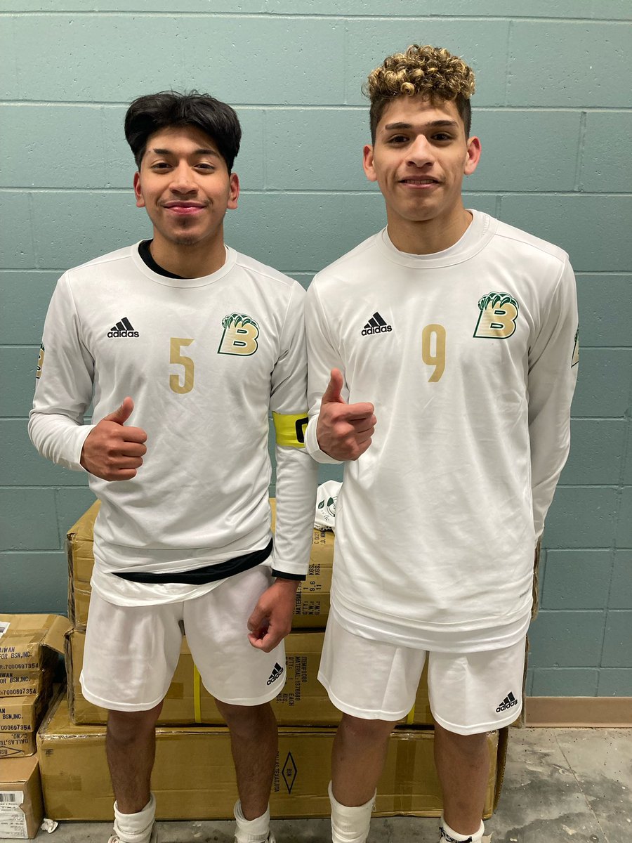 🚨Our Men of the Match go to Uriel Flores and Luis Gallardo Mejía🚨

Uriel stepped in for a position he had never played for the benefit of team. His sacrifice shows why he is a team captain. 
Luis provided a striker’s finish, right when the team needed him the most! #GoBears