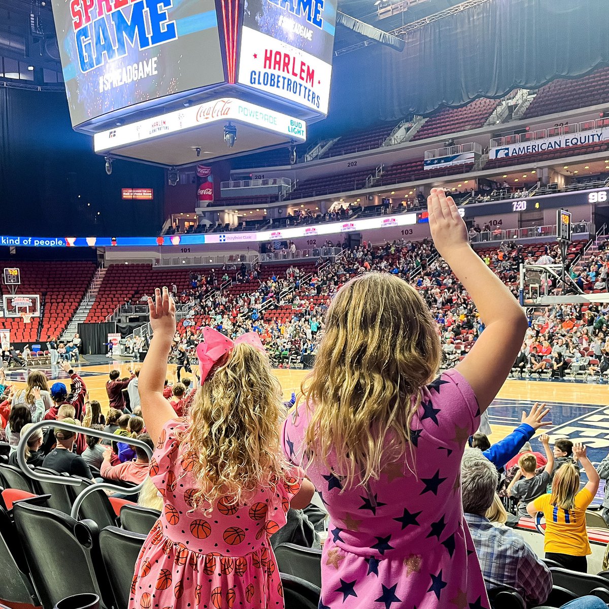 The <a href="/Globies/">Harlem Globetrotters</a> do it again! 🏀 ⁣
⁣
Such a fun night cheering on the talented and hilarious team. Cannot wait until they make another visit to #DSMUSA!