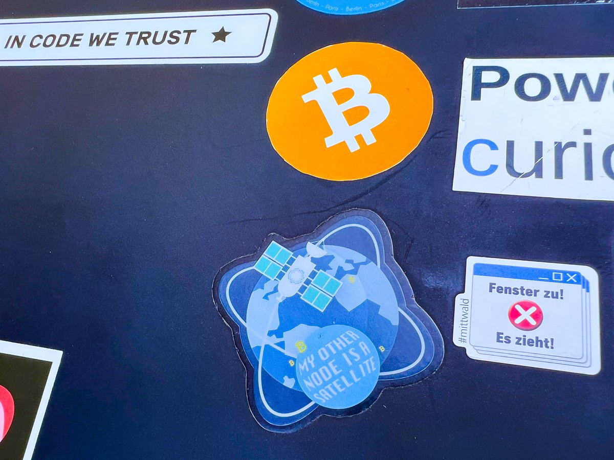 Ran into someone in the [REDACTED] jungle sporting a #Bitcoin sticker and #BlockstreamSatellite sticker on his laptop. Small world! 😆