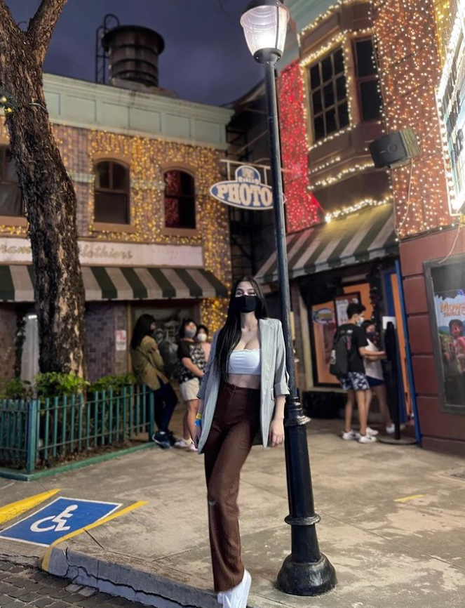 BridgetSteal's tweet photo. Hi everyonee!! 💛💛 https://t.co/1RrXnS4gqd