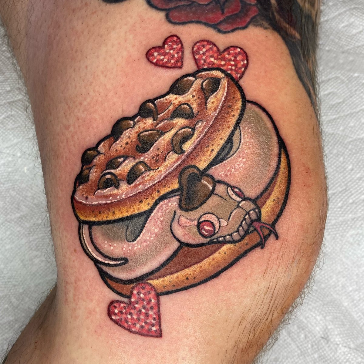 チョコレートアイスクリームワッフルのタトゥーアイデア – Tattoos Wizard Designs, image size:1200x1200