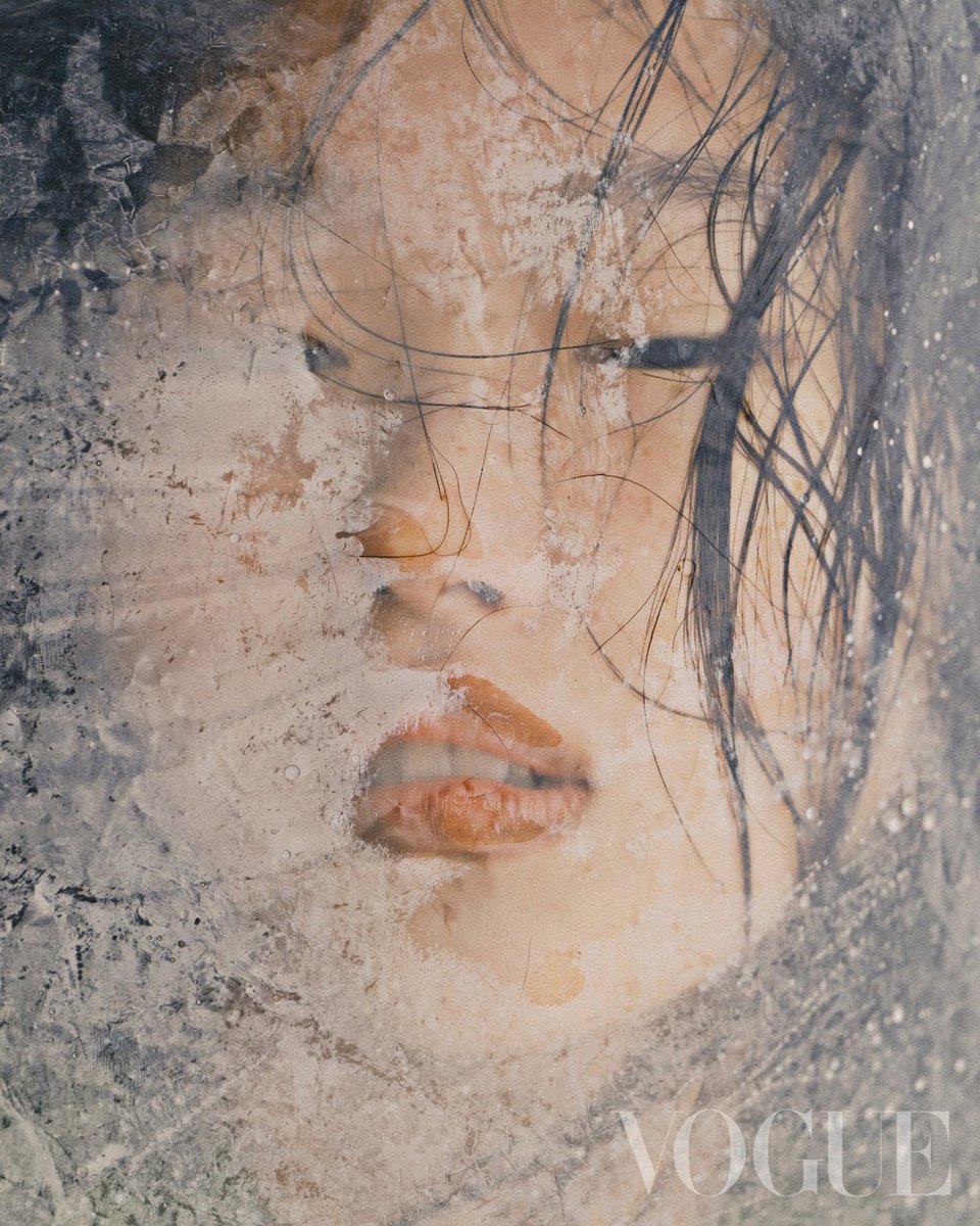 modelsdigitised's tweet photo. peng chang in “heat wave” for vogue taiwan january 2022 by zhong lin https://t.co/fJWiVUNCV8