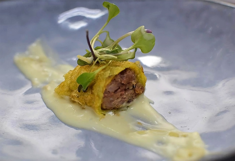CosaFacildeCasa's tweet photo. Filetes rusos envueltos en hoja de repollo con parmentier y almendras de Pepa Muñoz https://t.co/ii9ixmL5dj https://t.co/ePUtJNmUly