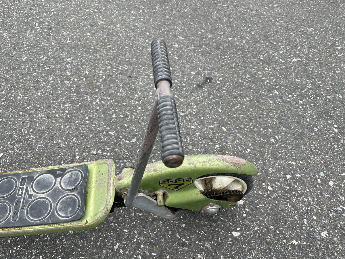 ローラースルーゴーゴーゲットしたんだな。
昔のものは丈夫なんだな。