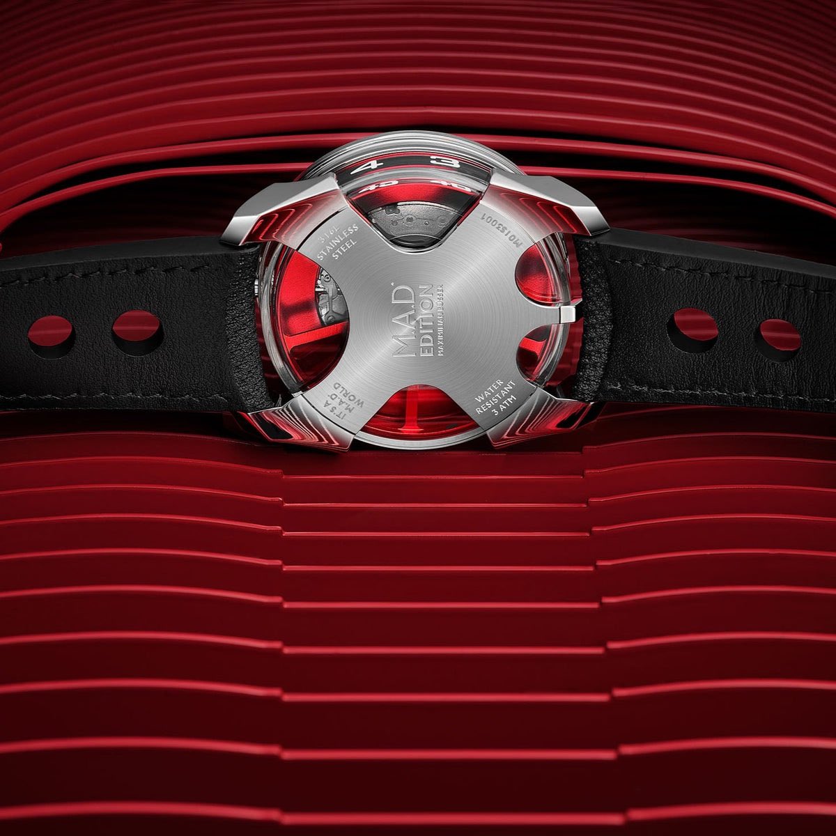 FDiniz1nOnly's tweet photo. The M.A.D.Editions - M.A.D.1 RED by Maximilian Büsser is here!😍🔥https://t.co/58XCGxdA6G via @YouTube 🎙Max has a message for you 😉 Details 📲 https://t.co/VVk2Z40wrS #MADeditions #mbandf #MAD1red #gobeyondthetransaction #founders #doittoitwithpurpose @MBandF https://t.co/67Aq8syWg9