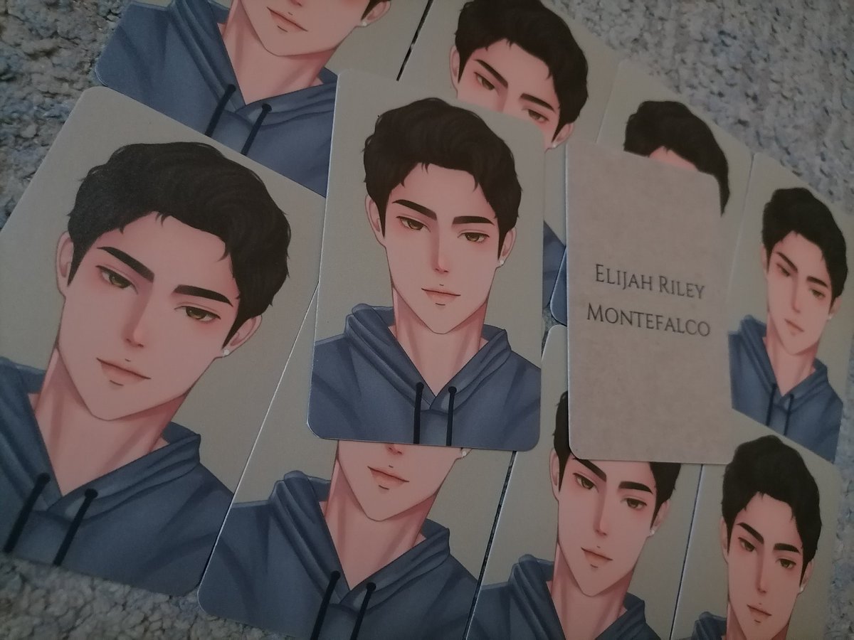 el_bookshopee's tweet photo. Dumating na po yung mga PC. Will check later kung mga damage ba also stay tuned sa mga excess

Ps. Limited lang yung excess https://t.co/foZSqKpxXw