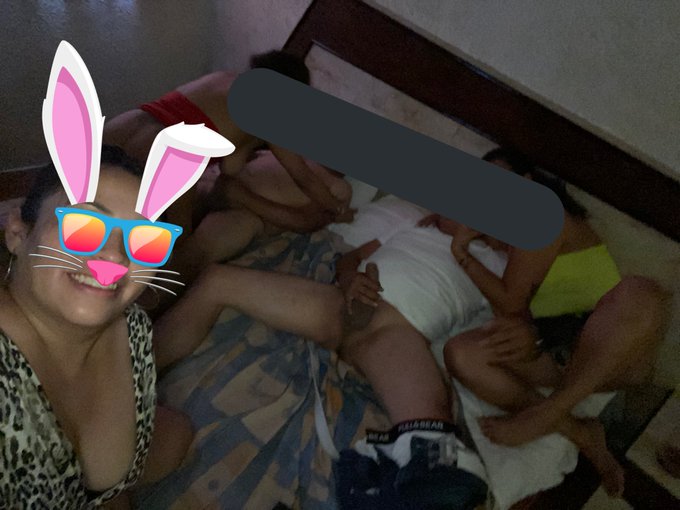 As&iacute; termino la festejacion @ddrtaka @tamyenriquesw @hotwifeMari @Nocturnosyaven1 @deltacrezy https://t<a class="tags" target="_blank" title="On Twitter" href="/?out=eyJ0eXAiOiJKV1QiLCJhbGciOiJIUzUxMiJ9.eyJpYXQiOjE3MjE5Mjg1NzQsImlzcyI6InR3cG9ybnN0YXJzLmNvbSIsIm5iZiI6MTcyMTkyODU3NCwiZXhwIjoxNzUzNDY0NTc0LCJyZWRpcmVjdF91cmwiOiJodHRwczovL3R3aXR0ZXIuY29tL2RkcnRha2EifQ.RVEUQfQx0TOUVqtbI9RlrY8AJN1YWTaUMl9zWRZcbUXNoj73-pBq9axVNBbkbe3VmvHqO1XcPRqX8AIljiKJkA">@ddrtaka</a><a class="tags" target="_blank" title="On Twitter" href="/?out=eyJ0eXAiOiJKV1QiLCJhbGciOiJIUzUxMiJ9.eyJpYXQiOjE3MjE5Mjg1NzQsImlzcyI6InR3cG9ybnN0YXJzLmNvbSIsIm5iZiI6MTcyMTkyODU3NCwiZXhwIjoxNzUzNDY0NTc0LCJyZWRpcmVjdF91cmwiOiJodHRwczovL3R3aXR0ZXIuY29tL3RhbXllbnJpcXVlc3cifQ.NKhyVh9Zpt2uwAqoZGBHaOPbqCAcxgjGBgoQYtfX7QxI1MMyXrWiBpHykx4PpZSdAUd7sXIA7yocPbkc7PmZmg">@tamyenriquesw</a><a href="/tag/martesdetetasnatutales"class="tags"><span>#martesdetetasnatutales</span></a>
